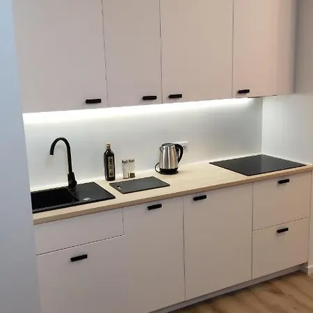 4 Pietro Διαμέρισμα *